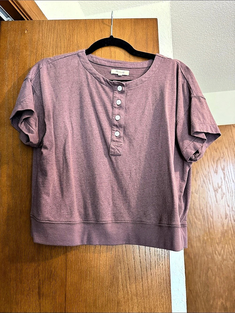 Madewell Short Sleeve Henley Top in Purple Like New